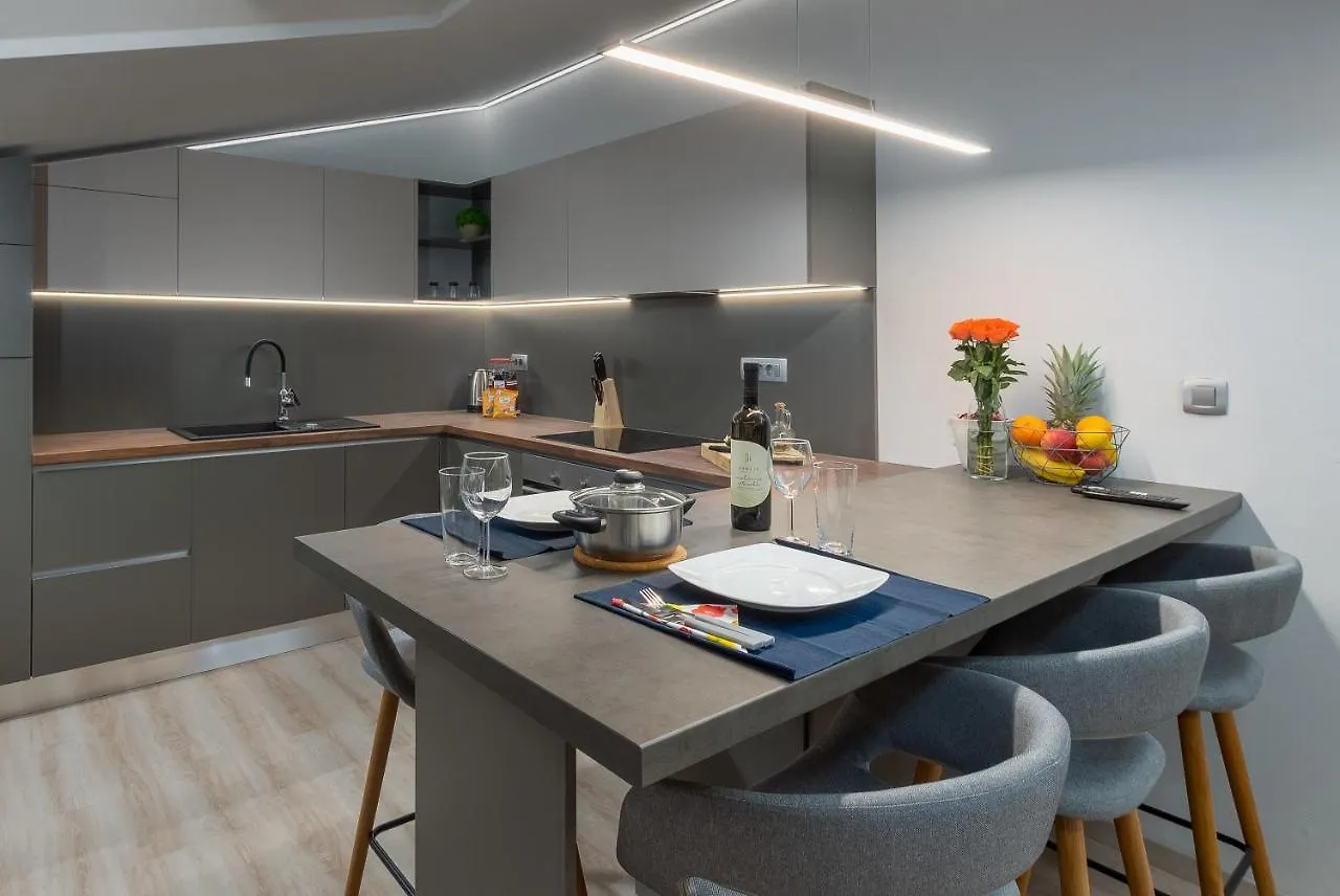 Apartment Ena Near Pula Amphitheater Vikendica