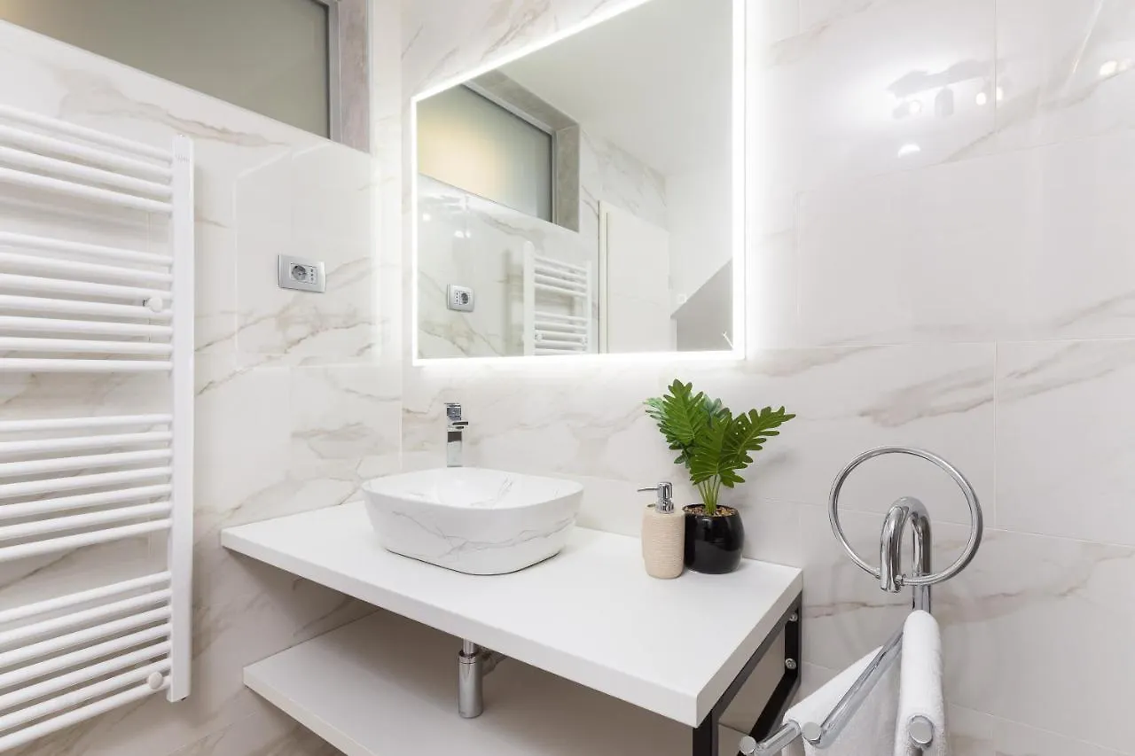 Vikendica Apartment Ena Near Pula Amphitheater
